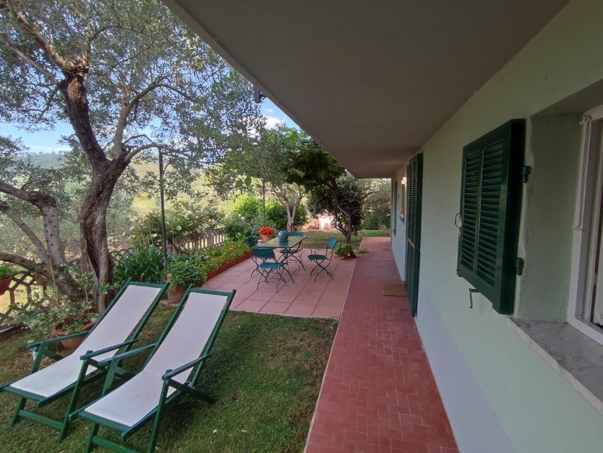 Independent Apartment With A Fabulous Patio - Casa Penny Cisano sul Neva Exterior photo